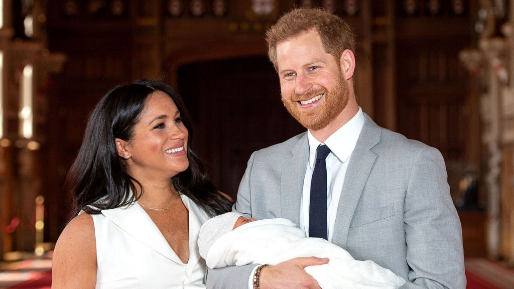 Archie celebrates his 3 years: his rare appearances in the arms of Meghan and Harry (photos)