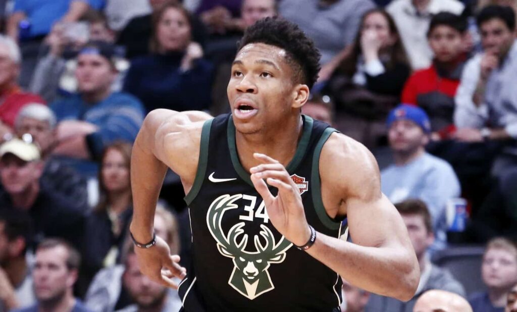 Giannis already dominates, Klay saves the Warriors