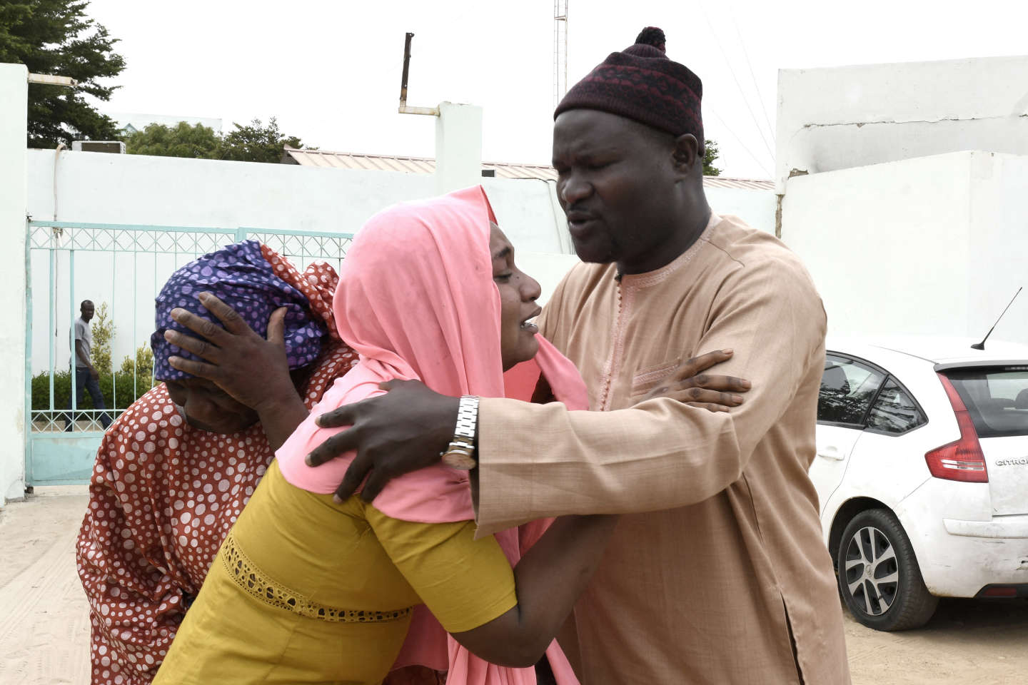 In Senegal, the 11 babies who died in a fire at Tivaouane hospital have been buried