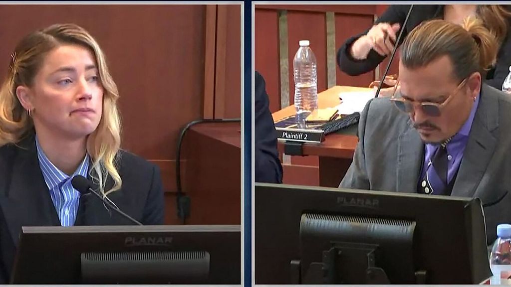 Johnny Depp VS Amber Heard: the actor stifles a laugh in the middle of the trial after an unusual question (Video)