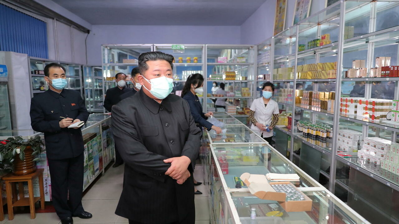 Kim Jong-un castigates North Korea's health authorities and mobilizes the army