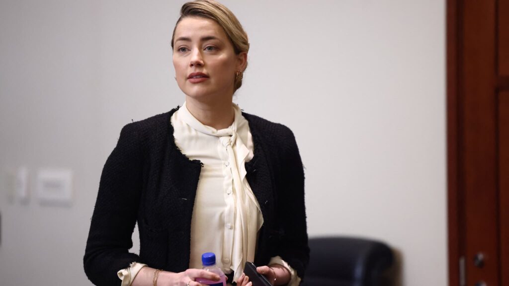 LIVE - "Johnny hit me": Amber Heard denounces Johnny Depp's violence against her