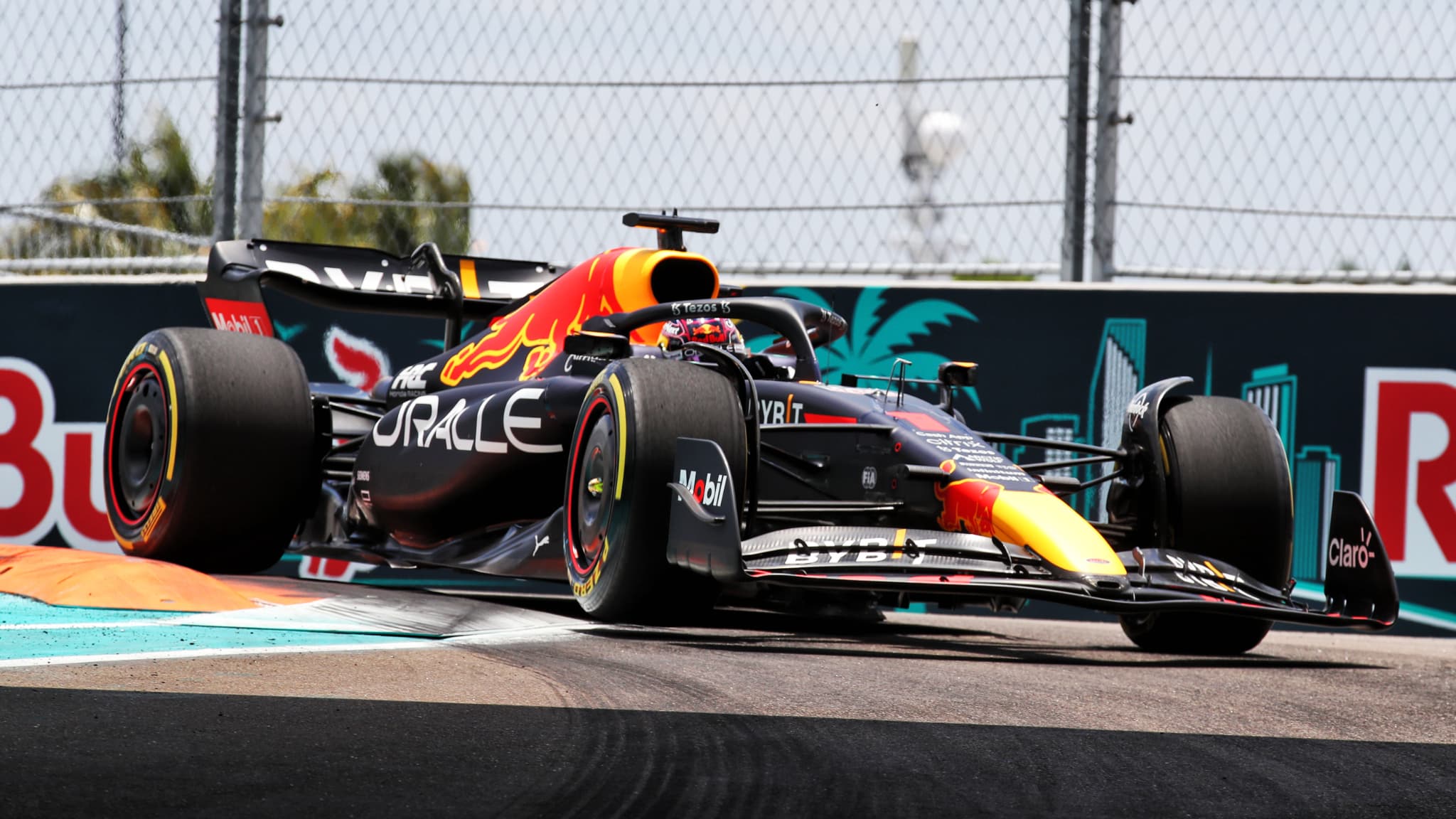 Miami Grand Prix live: Verstappen widens the gap on Leclerc