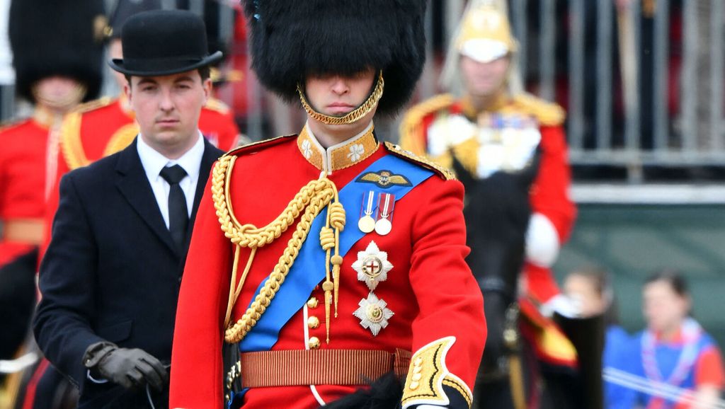 Prince William in uniform: a few days before the Queen's Jubilee, he takes part in a very symbolic event