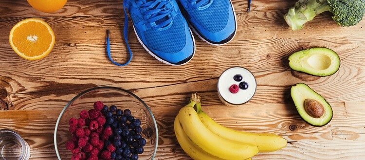 What to eat before sport?  How to gain muscle and lose fat through proper nutrition?