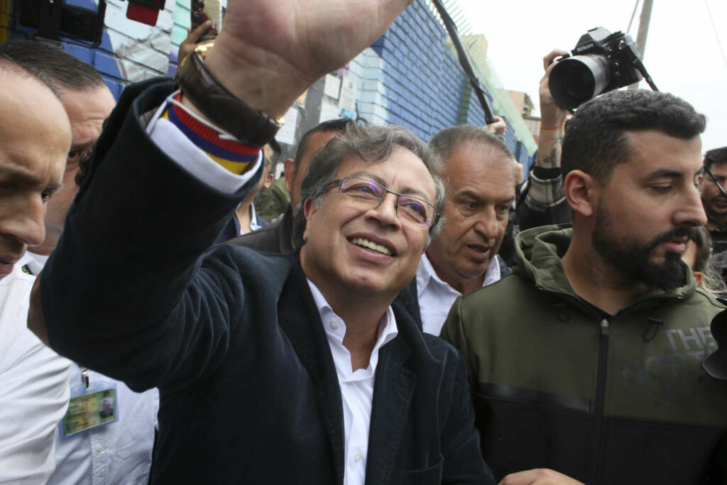 a second round between left-wing opponent Gustavo Petro and independent Rodolfo Hernandez