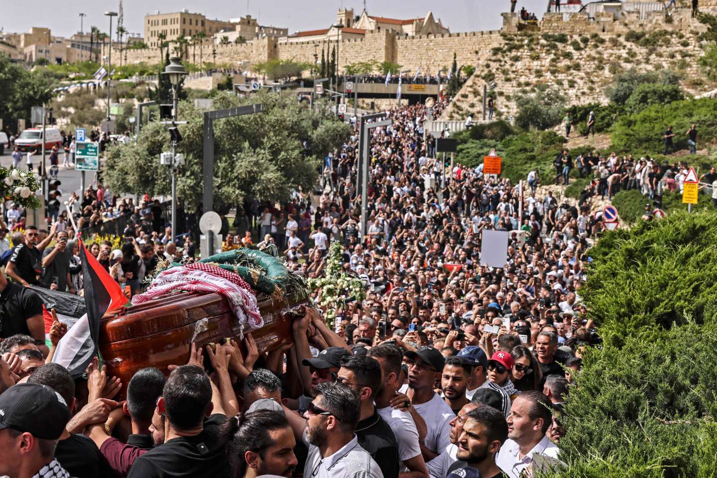 international condemnations after violence at funeral of slain journalist