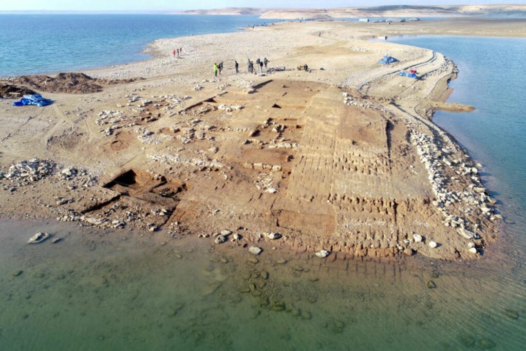 decouverte ville engloutie dans tigre 3400 ans mittani