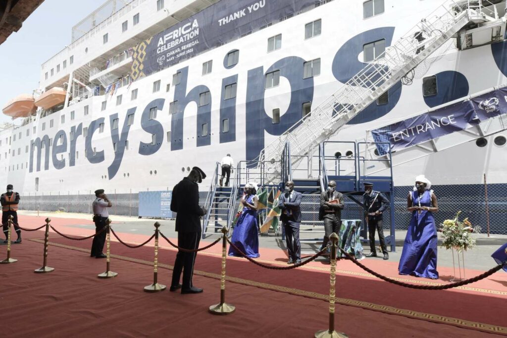 In Senegal, the largest civilian hospital ship in the world makes its debut in Dakar