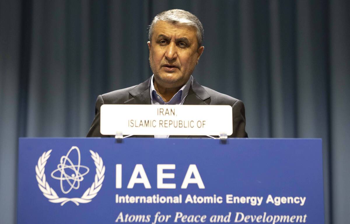 L'AIEA adopte une résolution critiquant l'Iran, qui riposte