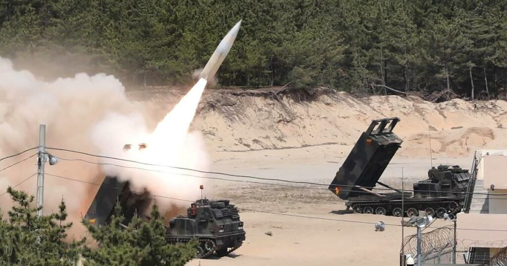 La Corée du Nord tire une salve de huit missiles balistiques